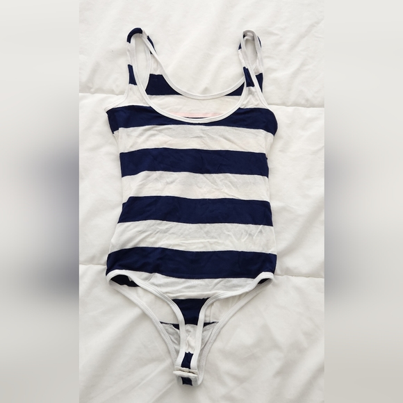 GUESS VINTAGE BODYSUIT SIZE XS - Picture 3 of 10